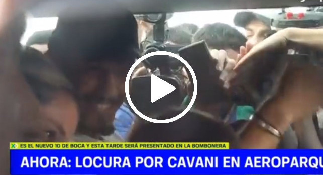 Tutti pazzi per Cavani: il Matador accolto da eroe dai tifosi Boca in Argentina | VIDEO