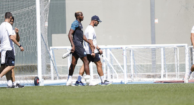 Infortunio Osimhen, Repubblica: a rischio la prima di campionato