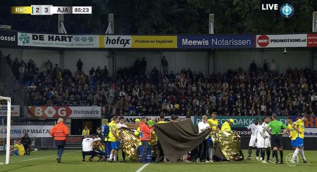 Eredivisie sotto choc: Vaessen perde i sensi ed è grave, partita interrotta e paura in campo | VIDEO