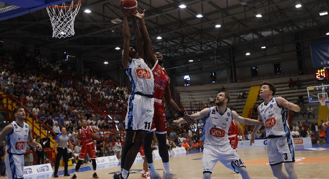 UFFICIALE - Gevi Napoli Basket, il PalaBarbuto cambia nome: arriva lo sponsor, si chiamerà Fruit Village Arena