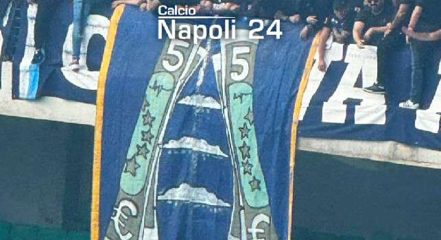 Ultras Napoli, striscione sfottò agli ultrà del Verona: la 'pezza' esposta al Bentegodi | FOTO