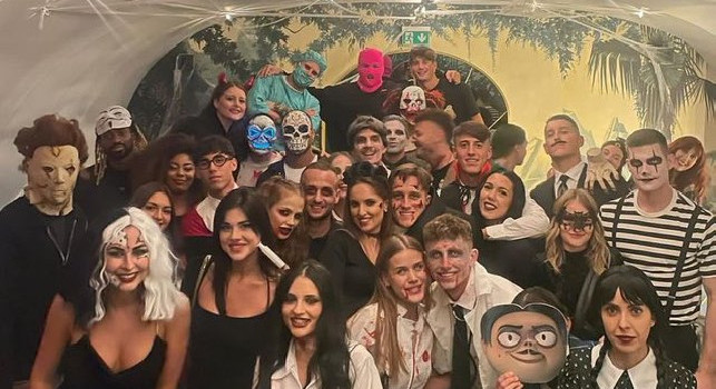 Napoli, patto di Halloween a Chiaia! I giocatori fanno quadrato per fronteggiare la crisi