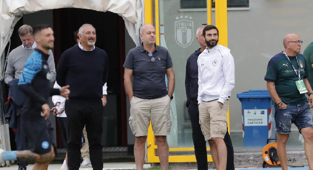 Mercato Napoli, chi lo fa e come lo fa: diritti d'immagine affidati al Napoli in ambito internazionale e interplanetario