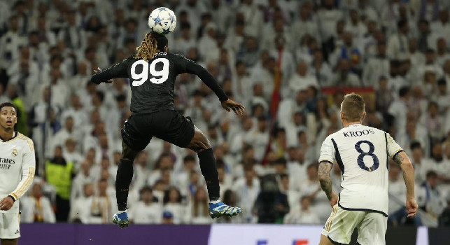 Mostra i muscoli come Hulk e spacca il Real, Anguissa top al Bernabeu: le pagelle dei quotidiani