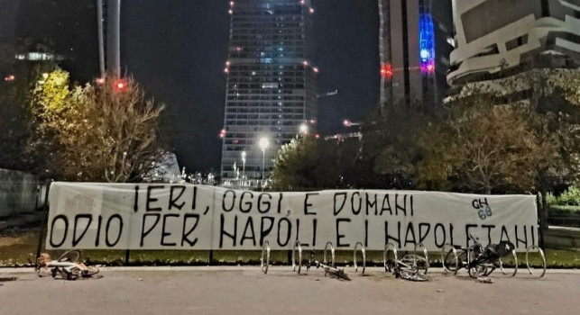 Napoli-Inter, due striscioni choc da Milano: Ieri, oggi e domani, odio Napoli e i napoletani | FOTO