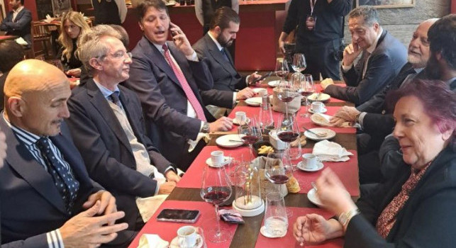 Scatto dalla MSC: Spalletti, il sindaco Manfredi e De Laurentiis a tavola | FOTO