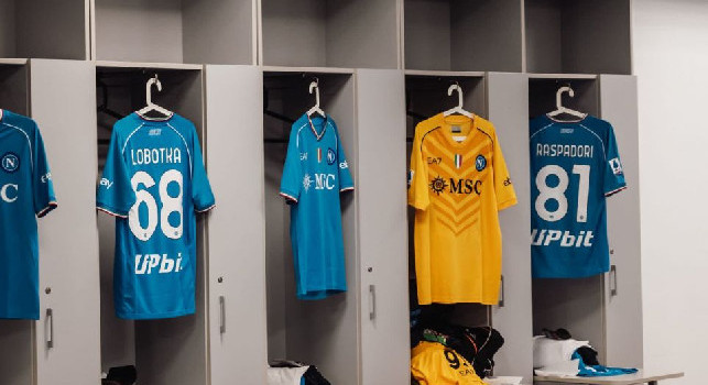 Juventus-Napoli, lo scatto dallo spogliatoio: partenopei in maglia azzurra | FOTO