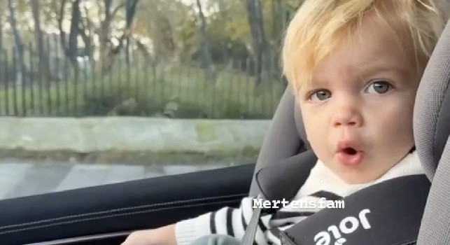 “Come ti chiami?”, la risposta meravigliosa del piccolo Mertens | VIDEO