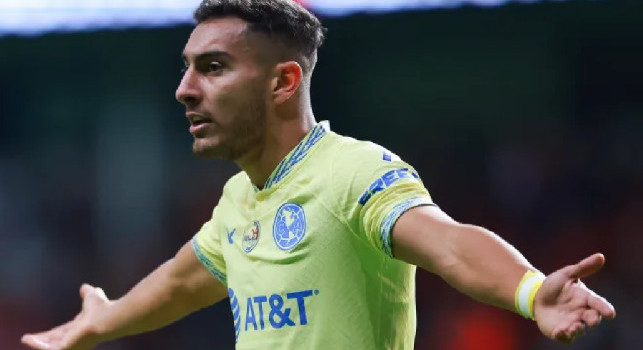 Il Torino pensa a Caceres, il difensore piace anche al Napoli