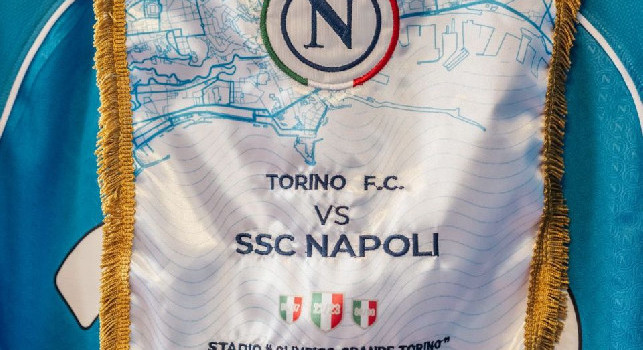 Tutto Pronto Negli Spogliatoi Dello Stadio Olimpico Grande Torino Napoli In Maglia Azzurra Foto 