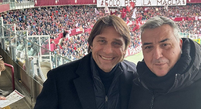 Conte-Napoli, un altro tifoso lo becca allo stadio: Gli ho fatto una promessa | FOTO