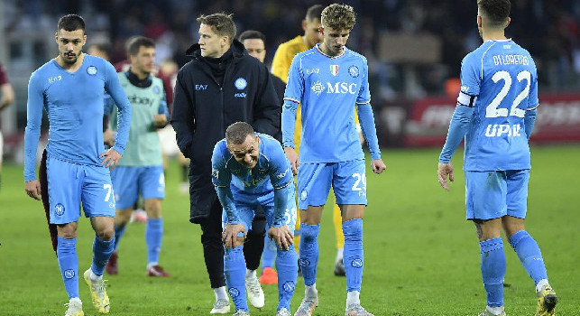 Gazzetta - Sconforto Napoli, la reazione dei calciatori al ritiro imposto dal club
