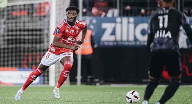 Sky - Napoli, inserimento per Brassier del Lille: possibile beffa al Milan