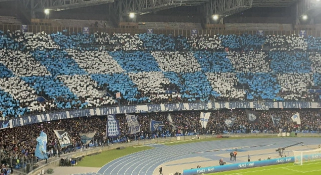 Napoli-Barcellona, spettacolare coreografia della Curva B: Cara maglia... | FOTO