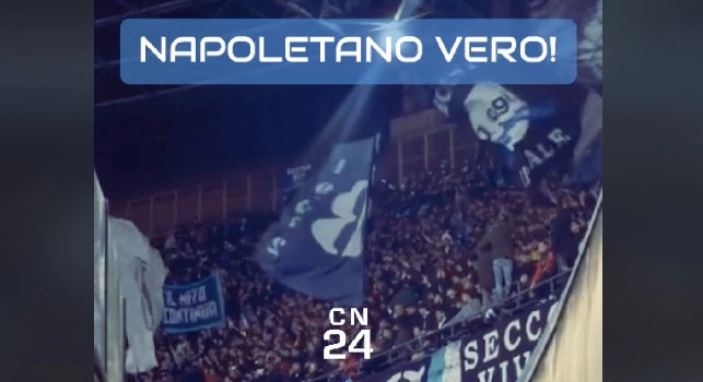 Spettacolare al Maradona, il coro &ldquo;napoletano vero&rdquo; dalla Curva B &egrave; da brividi | VIDEO