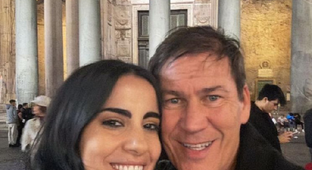 Si rivede Garcia sui social: scatto a Roma con la sua compagna | FOTO