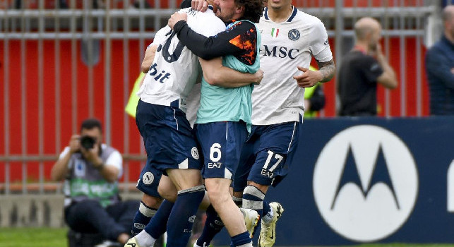 Monza-Napoli, 6 gol di rara bellezza trasformano i fischi in applausi
