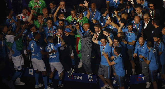 Serie A, ChatGPT prevede i prossimi vincitori! Scudetto Napoli nel 2027 e 2033