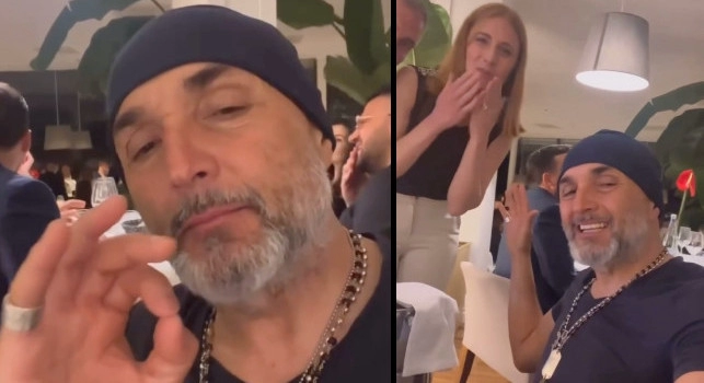 Spalletti torna a Napoli e incontra i tifosi a Marechiaro: guardate cosa fa! | VIDEO