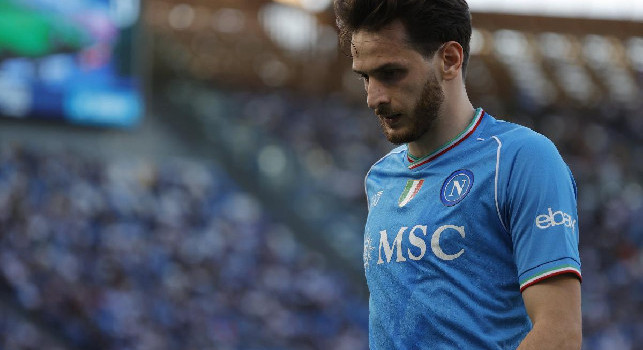 Infortunio muscolare per Kvaratskhelia: salterà quasi sicuramente Udinese-Napoli