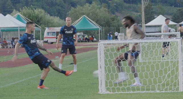Highlights Napoli, l'allenamento pomeridiano: che sfida con le mini-porte! | VIDEO