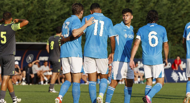 Highlights Napoli Anaune 4-0: gol e sintesi della partita amichevole