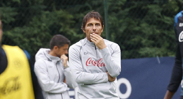 Gazzetta - Conte decisivo per la permanenza di Kvara: l'ha convinto così