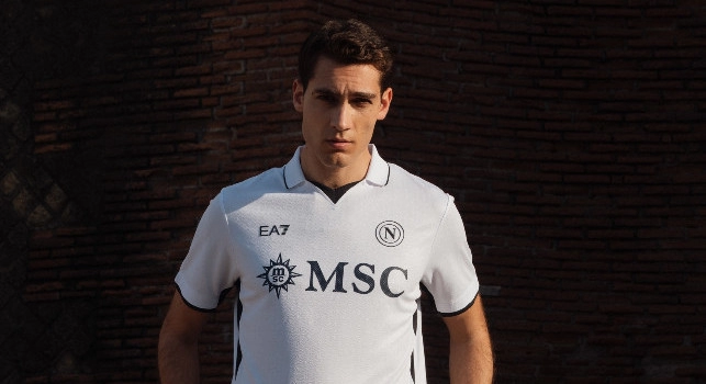 SSC Napoli, ecco la nuova maglia away 2024/25! | FOTOGALLERY