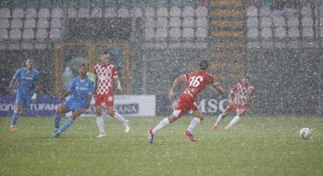 Napoli-Casertana, allenamento congiunto aperto con priorità ai tifosi 'stoici' presenti col Girona