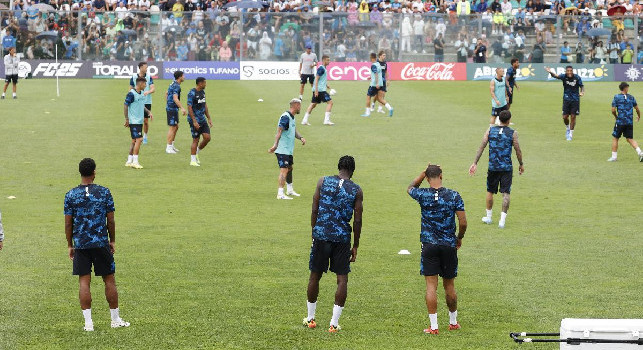 Castel di Sangro, Folorunsho torna in squadra: il centrocampista partecipa alla partitella | FOTO