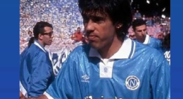 Nel giorno del suo compleanno Fonseca festeggia con le immagini con la maglia del Napoli | FOTO