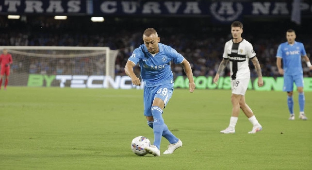Cagliari-Napoli 0-1: miracolo di Meret su Piccoli! Ammonito Lobotka