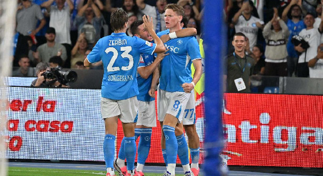 McTominay bacia la maglia, Neres fa impazzire: le emozioni di Napoli-Palermo 5-0 | FOTOGALLERY CN24