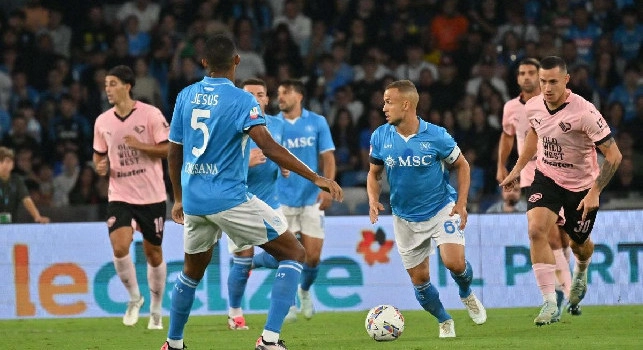 CdS esalta il Napoli: Lobotka-Gilmour insieme al top, con McTominay centrocampo tra i più forti d'Italia