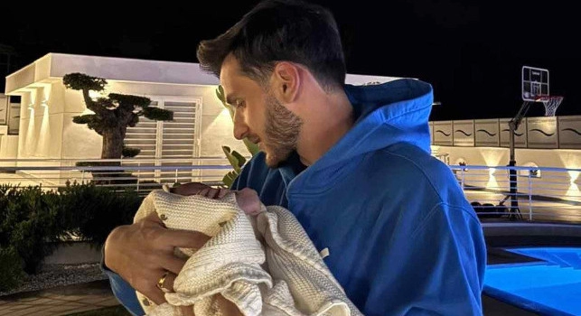 Kvaratskhelia ha portato suo figlio a Napoli, ecco la prima foto in citt&agrave;
