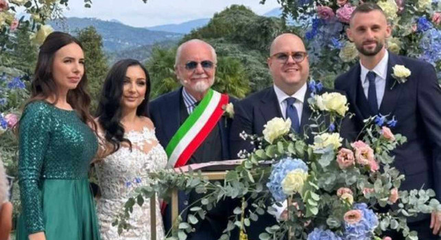 De Laurentiis officiante al matrimonio, il testimone dello sposo è Brozovic | VIDEO