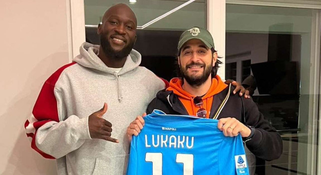 Lukaku, splendido regalo ad un amico napoletano: il gesto | FOTO