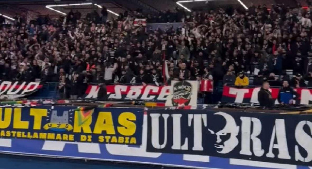 Ultras Napoli a Parigi: i tifosi azzurri assistono alla gara con ultrà del PSG e della Juve Stabia | VIDEO