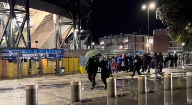 Napoli-Lazio, ecco la situazione con i tifosi allo stadio Maradona | VIDEO