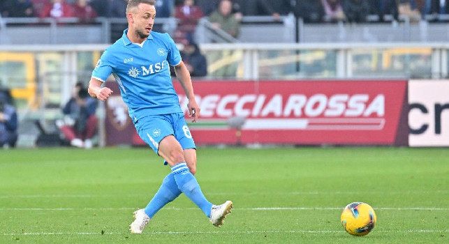 Udinese-Napoli 1-0: ammonito Atta per fallo su Lobotka