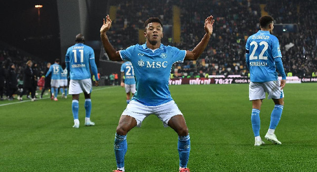 Il gesto di Neres e la 'mossa' di tutto il Napoli a fine partita: le emozioni di Udinese-Napoli 1-3 | FOTOGALLERY CN24