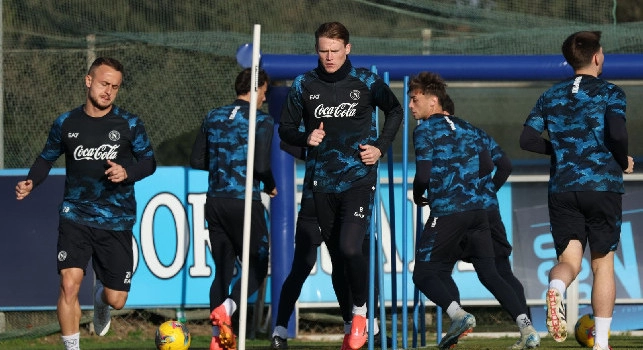 Il Napoli torna ad allenarsi, da valutare le condizioni di due calciatori