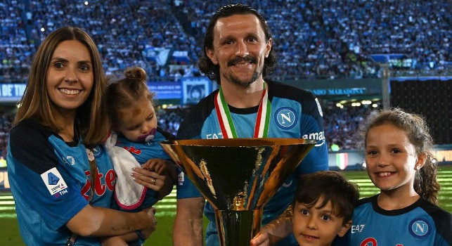 La commovente lettera d'addio della moglie di Mario Rui dedicata a Napoli