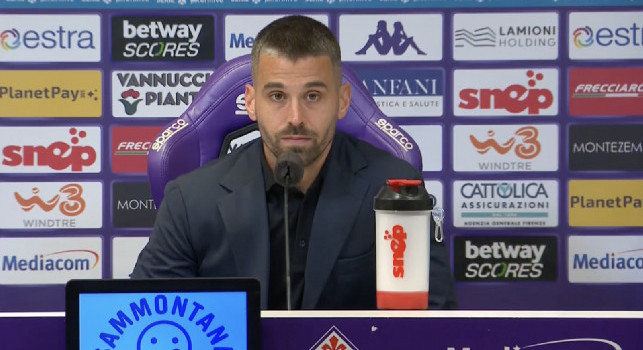 Spinazzola in conferenza: Piaccio alla Fiorentina, ma penso al Napoli: quando uno non gioca non è felice. Per lo scudetto ci siamo. Un abbraccio alla famiglia del piccolo Daniele