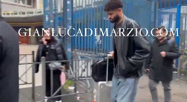 Sky - Il nuovo acquisto del Napoli Philip Billing è arrivato in città | FOTO