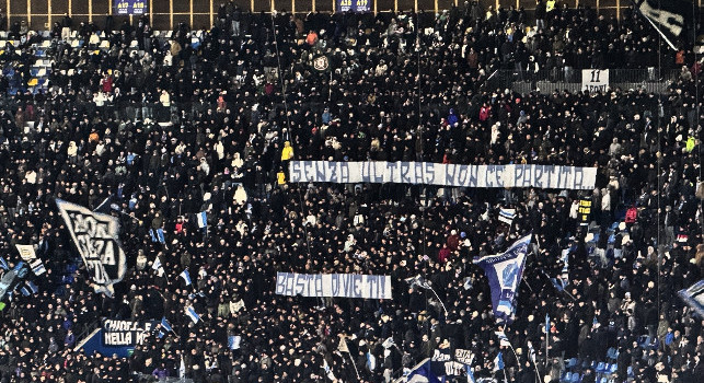 Senza ultras non c'è partita, basta divieti!, spunta lo striscione in Curva A | FOTO