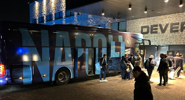 Atalanta-Napoli, gli azzurri sono arrivati a Bergamo! L'accoglienza dei tifosi napoletani | VIDEO CN24