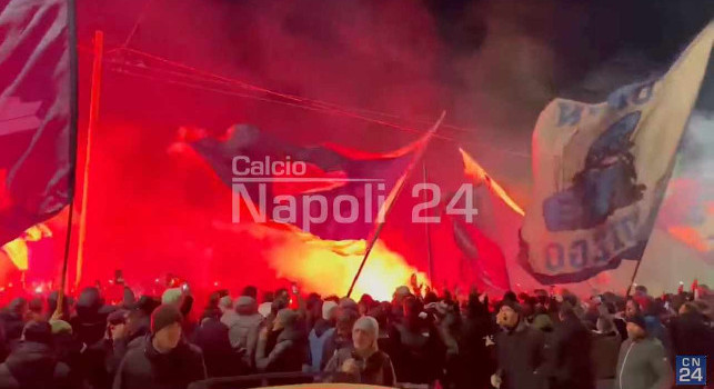 Tifosi del Napoli a Capodichino