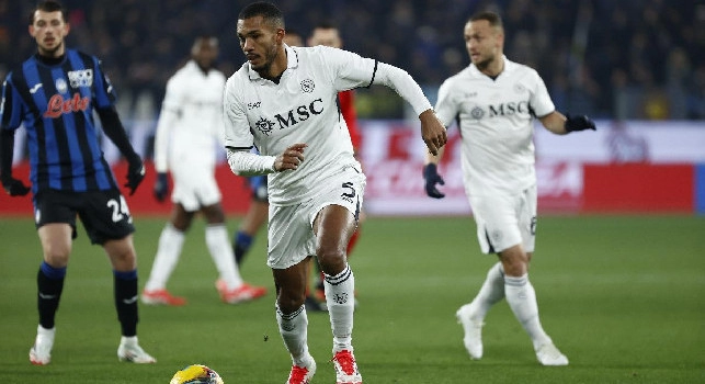 Il Napoli ha tirato un po' il freno nella ricerca del difensore dopo il boom di Juan Jesus