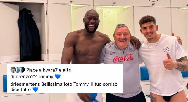 Scatto Lukaku-Starace-Di Lorenzo nello spogliatoio: like di Kvara e commento di Mertens | FOTO